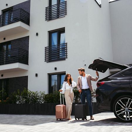 Resto Inn - Smart Apartamenty Blisko Energylandii Polwies Ngoại thất bức ảnh