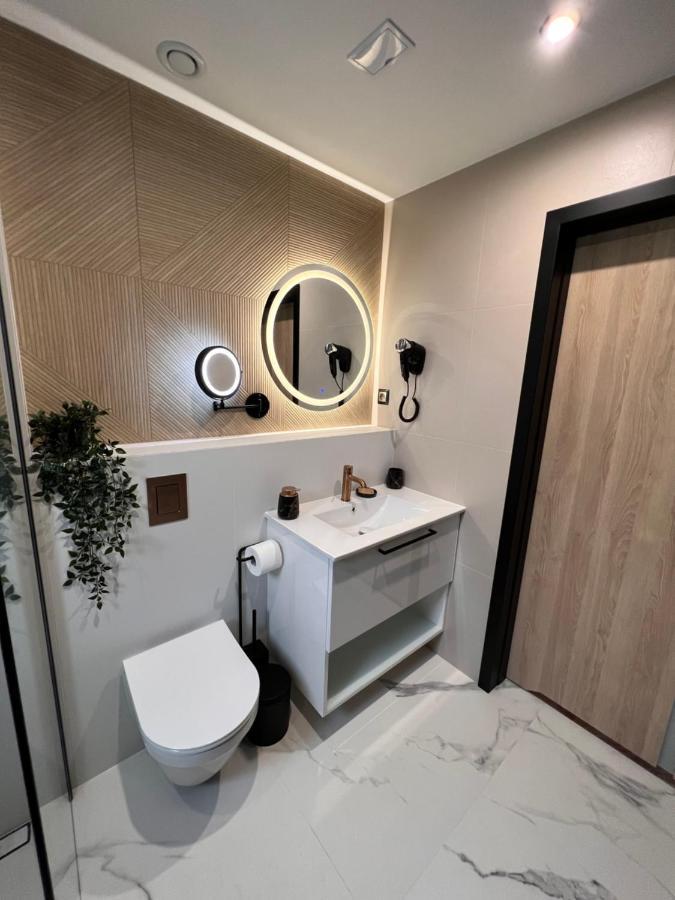 Resto Inn - Smart Apartamenty Blisko Energylandii Polwies Ngoại thất bức ảnh