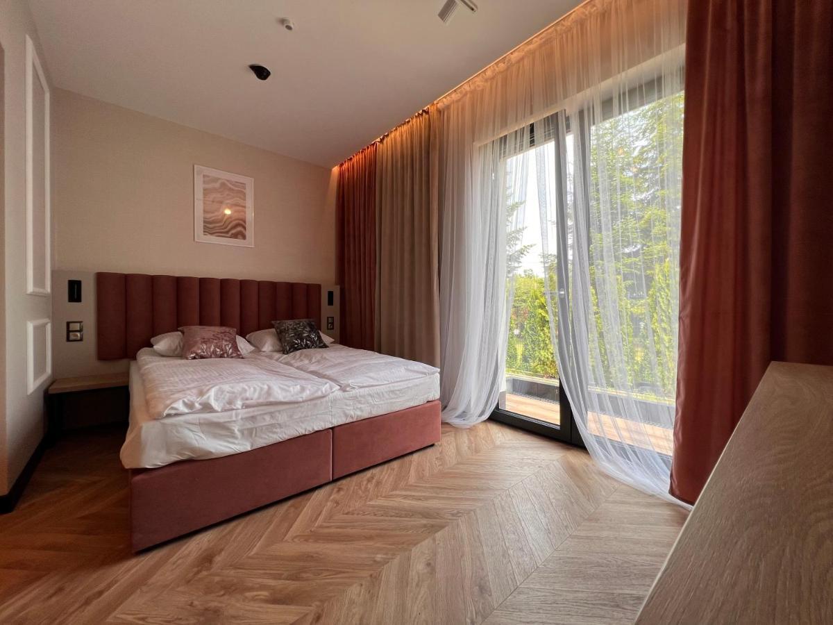 Resto Inn - Smart Apartamenty Blisko Energylandii Polwies Ngoại thất bức ảnh
