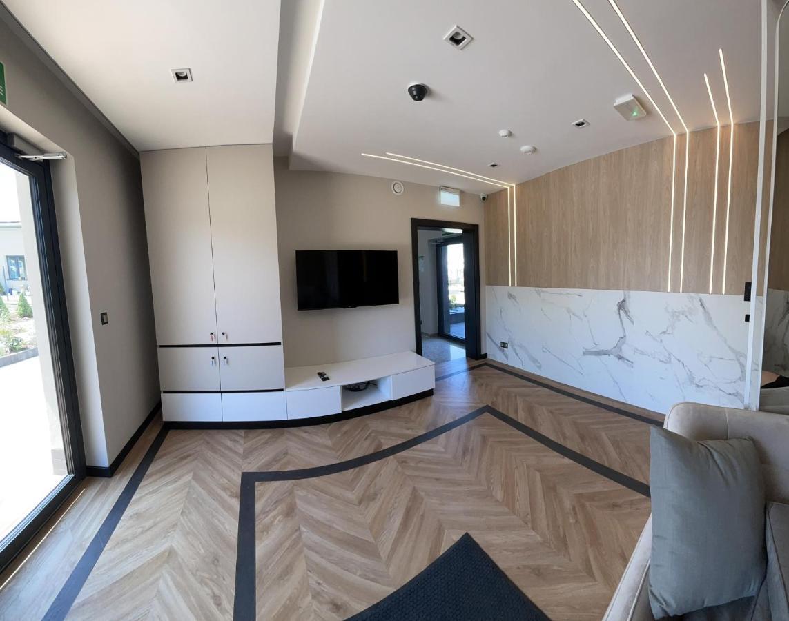 Resto Inn - Smart Apartamenty Blisko Energylandii Polwies Ngoại thất bức ảnh