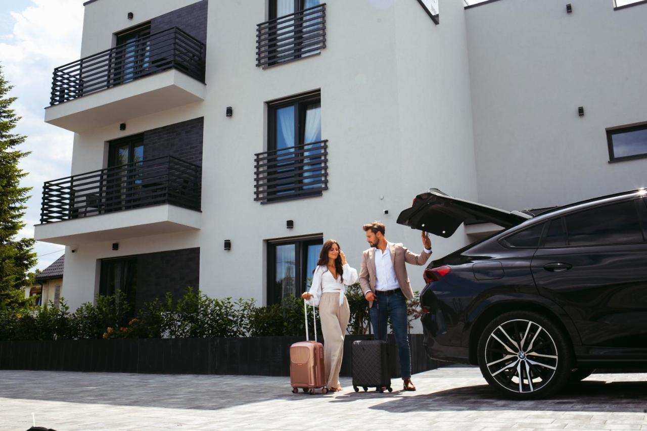 Resto Inn - Smart Apartamenty Blisko Energylandii Polwies Ngoại thất bức ảnh